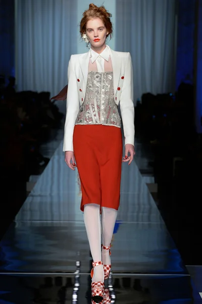 Look 15